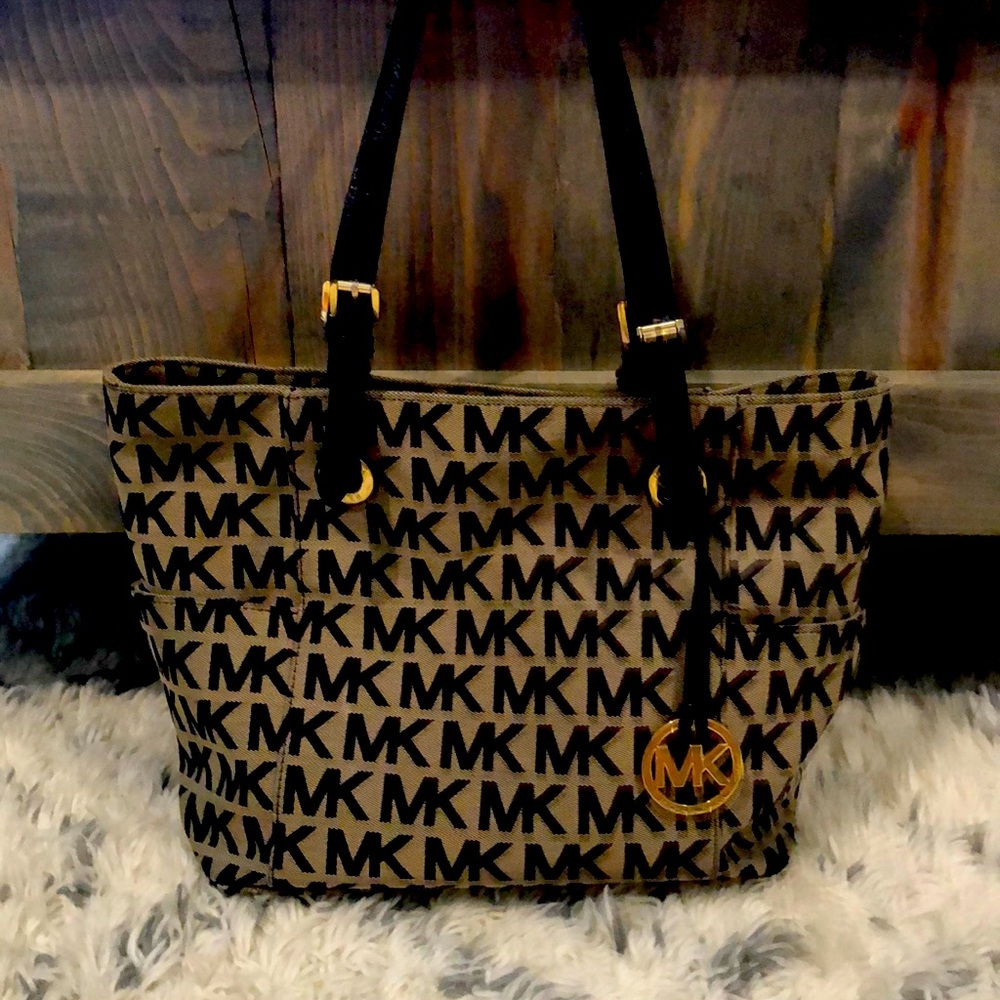Like New Michael Kors Large Jet Set Bag/Purse Tan/Brown/Black